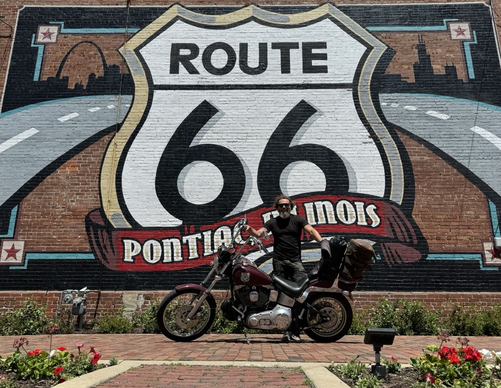 Lielais sapnis piepildīts. Oskara Pīpiķa ceļojums vienatnē uz motocikla pa leģendāro ASV «Route 66»