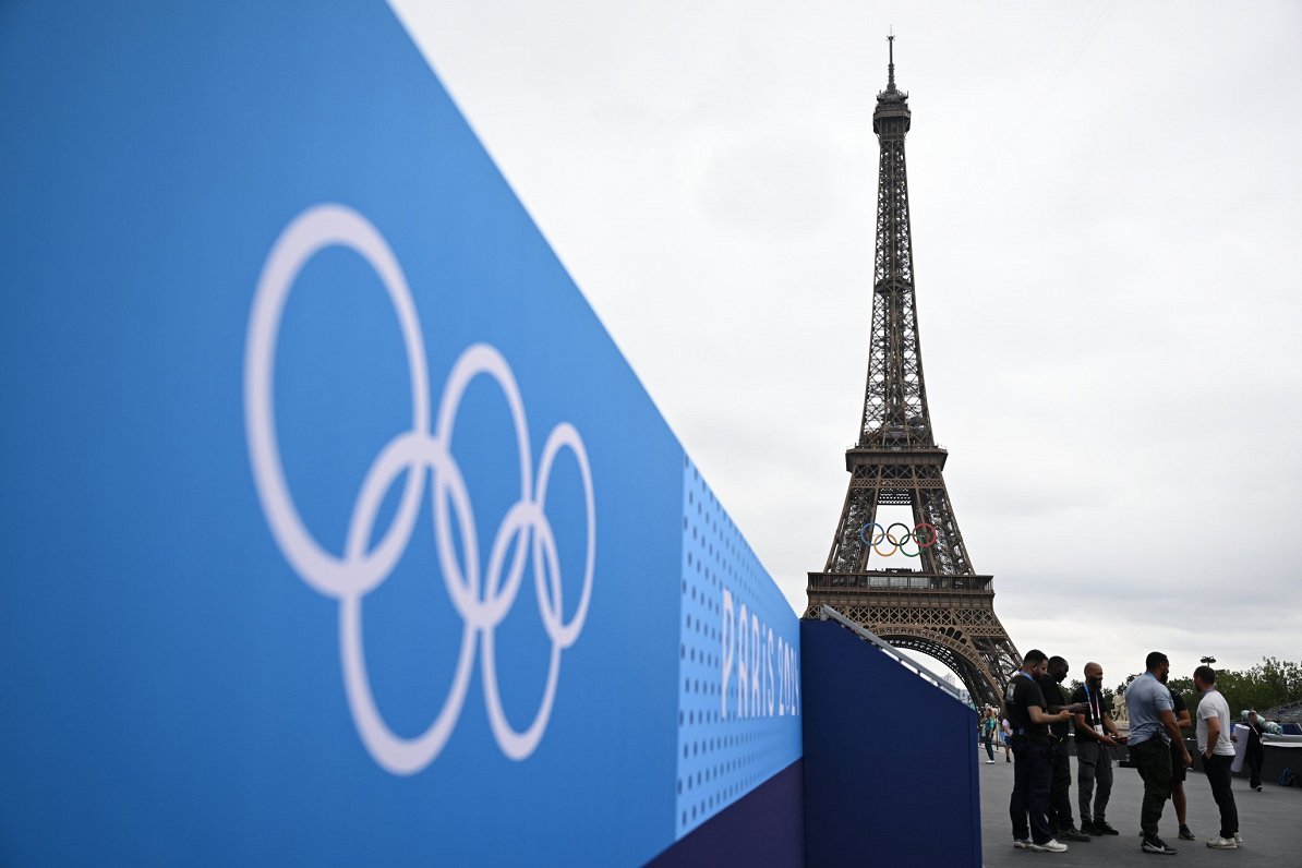 В Париж отправилась очередная группа латвийских олимпийцев