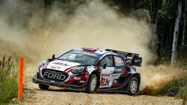 VIDEO. Vairāk nekā 100 zirgspēku papildu jaudas – Sesks/Francis testē WRC auto pirms Latvijas rallij...