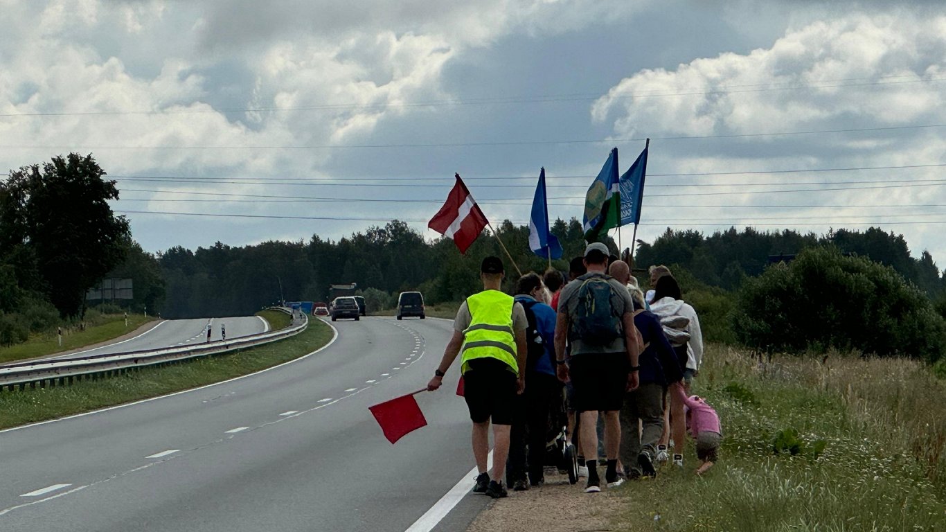 Svētceļnieki dodas uz Aglonu