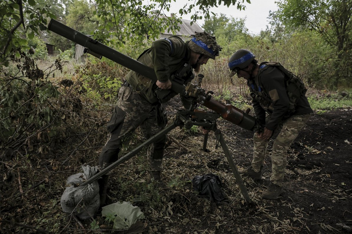 Ukrainas armijas karavīri Časivjarā.