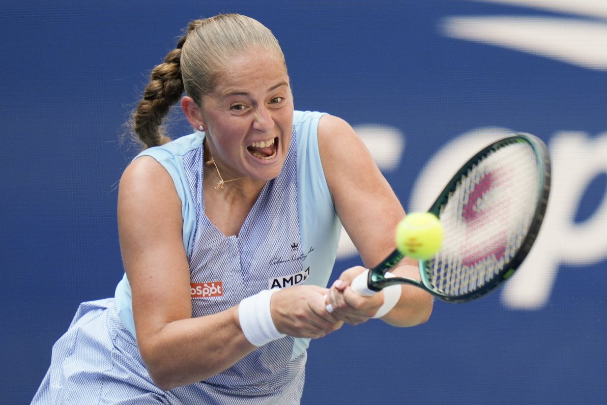 Ostapenko dubultspēlēs sasniedz ASV atklātā tenisa čempionāta astotdaļfinālu