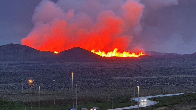 Islandē sācies jauns vulkāna izvirdums