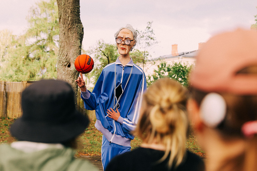 Latvijas Leļļu teātra izrāde &quot;Skolotājas&quot;