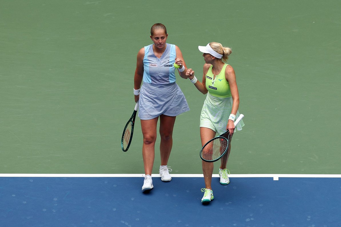 Ostapenko ASV atklātajā tenisa čempionātā izcīna pirmo «Grand Slam» titulu dubultspēlēs