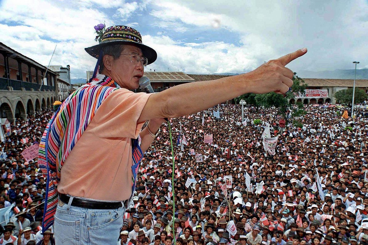 Peru prezidents Alberto Fuhimori, 2000. gadā