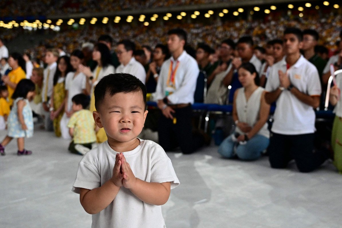 Singapūrā katoļi pulcējušies uz dievkalpojumu, ko vadīja pāvests Francisks