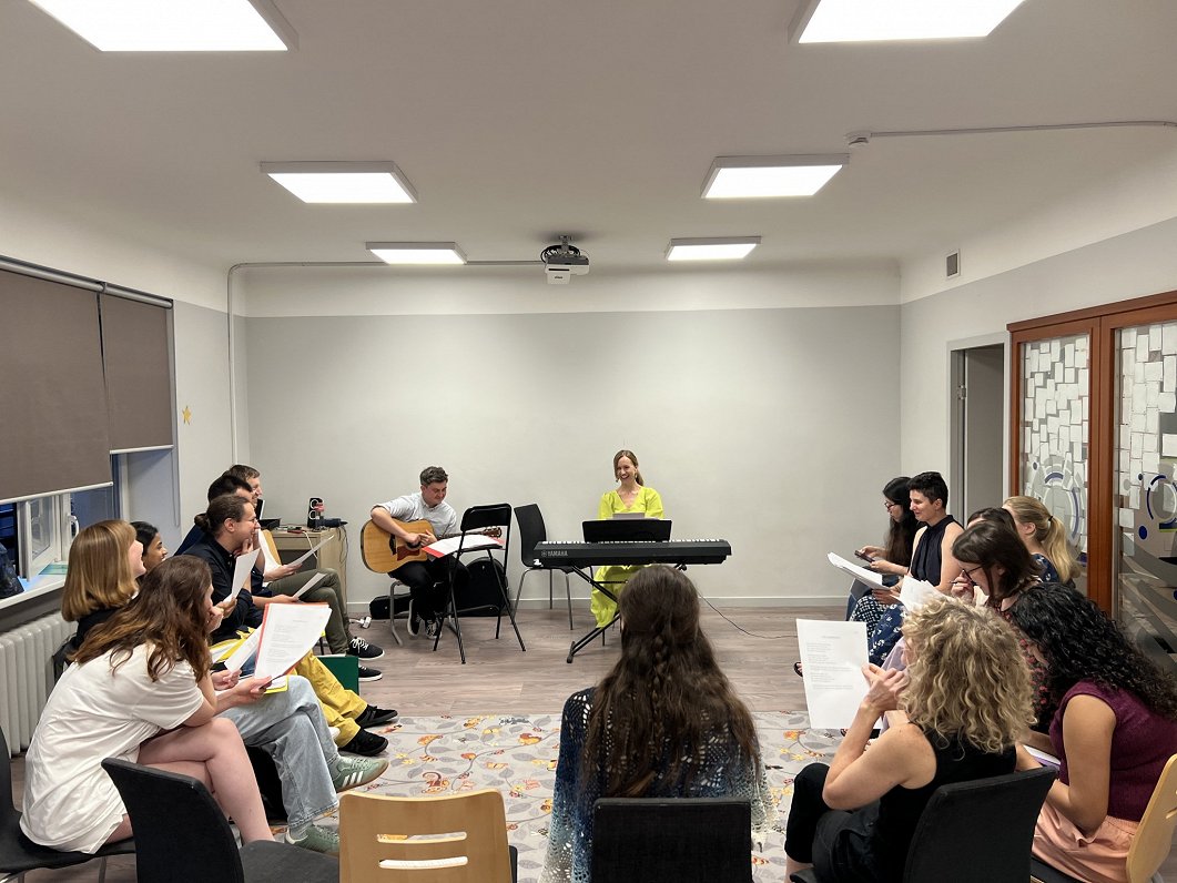 Latvian Choir For Expats in rehearsal