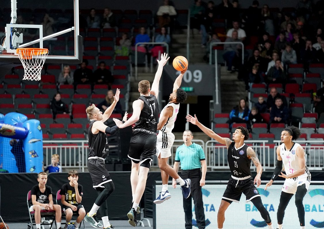 &quot;VEF Rīga&quot; un Bonnas &quot;Telekom Baskets&quot; spēle FIBA Čempionu līgā