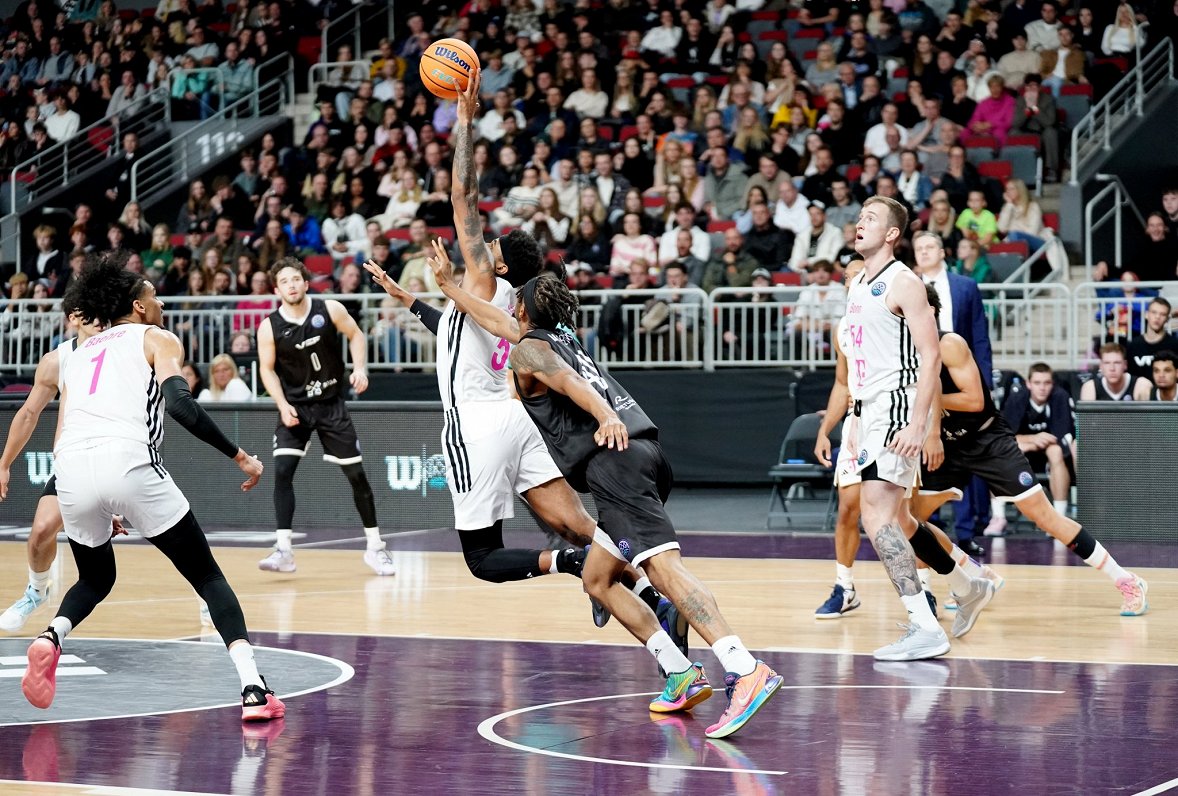 &quot;VEF Rīga&quot; un Bonnas &quot;Telekom Baskets&quot; spēle FIBA Čempionu līgā