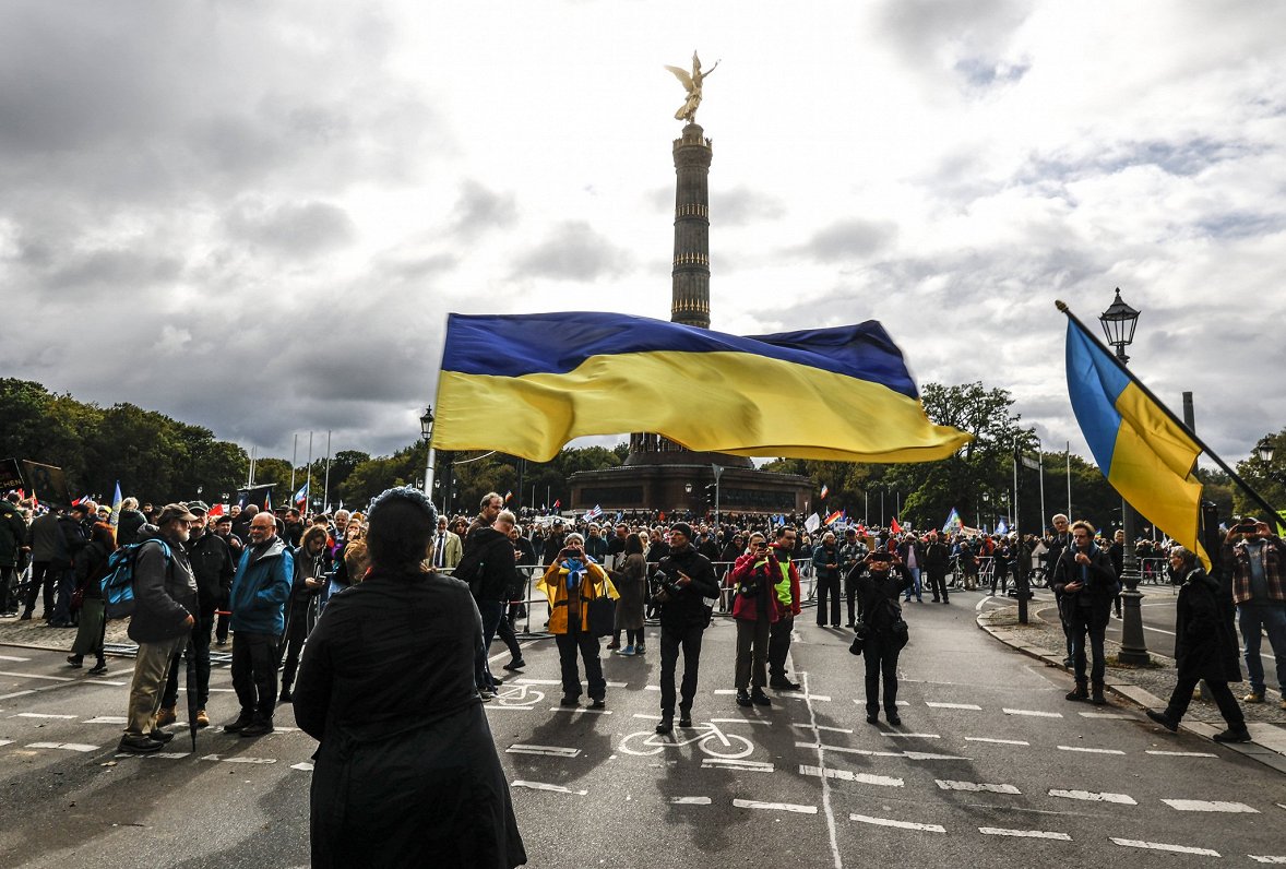 Митинг в поддержку Украины. Берлин, Германия. 03.10.2024