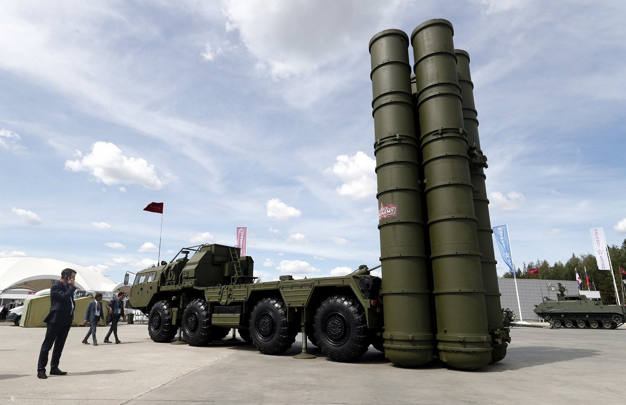 Krievijas ražotās &quot;S-400 Triumph&quot; raķešu sistēmas