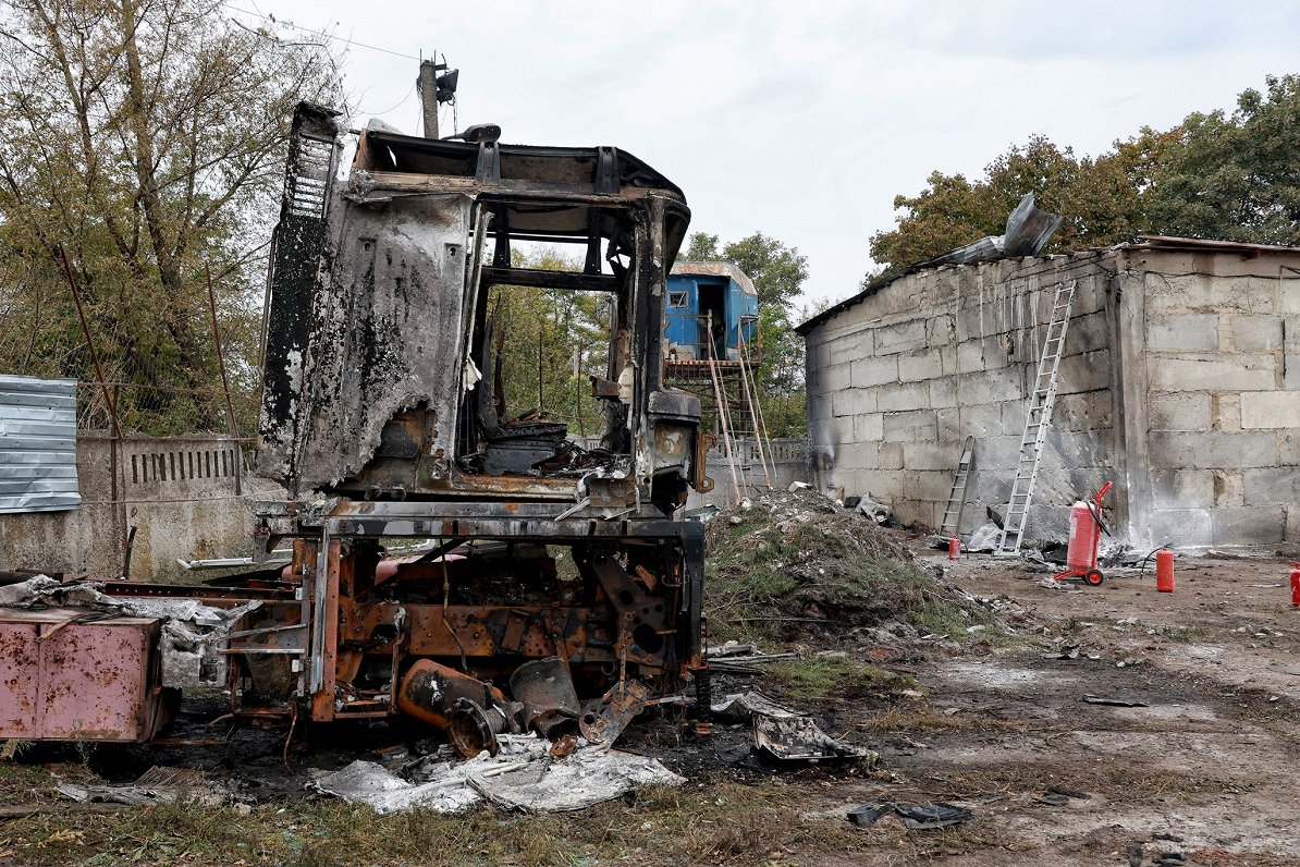 Krievijas armijas dronu uzbrukuma radītie postījumi Odesā.