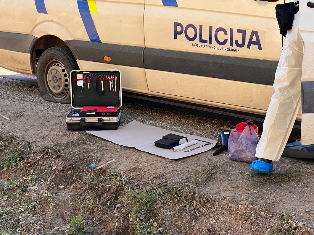 Viltotais policijas mikroautobuss.