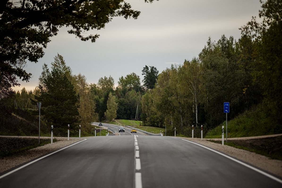 Pārbūvētais ceļa posms no Stalbes līdz Cēsīm