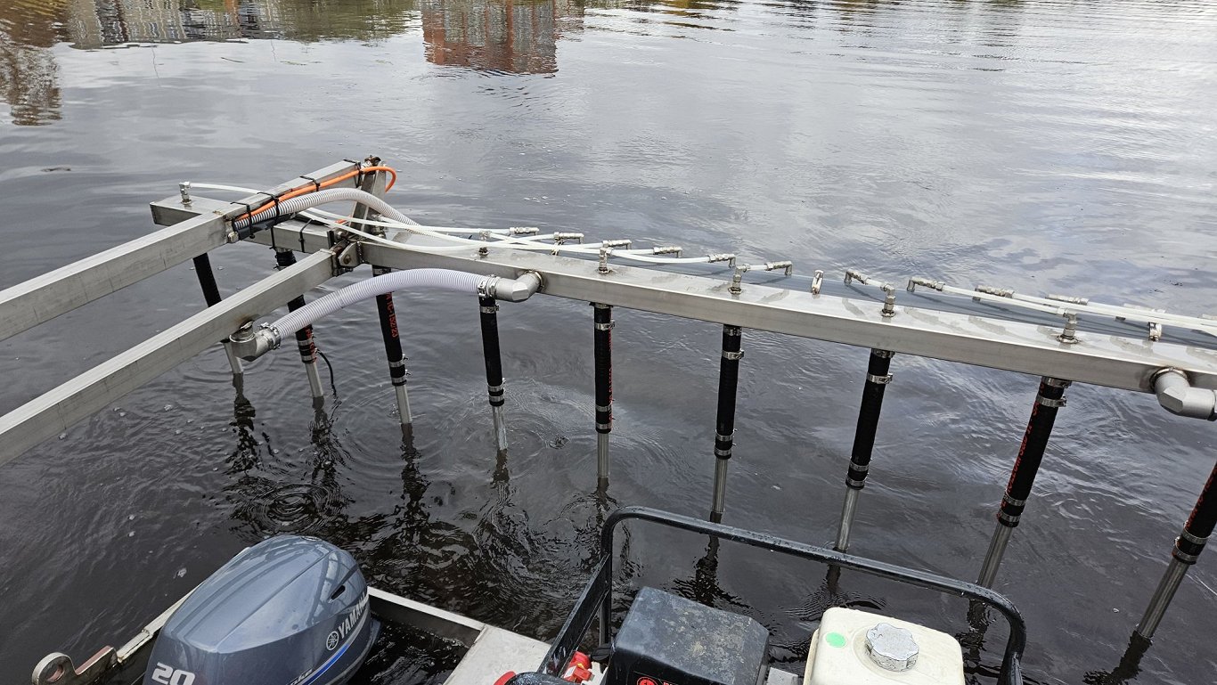 Velnezera ūdens attīrīšanas darbi.