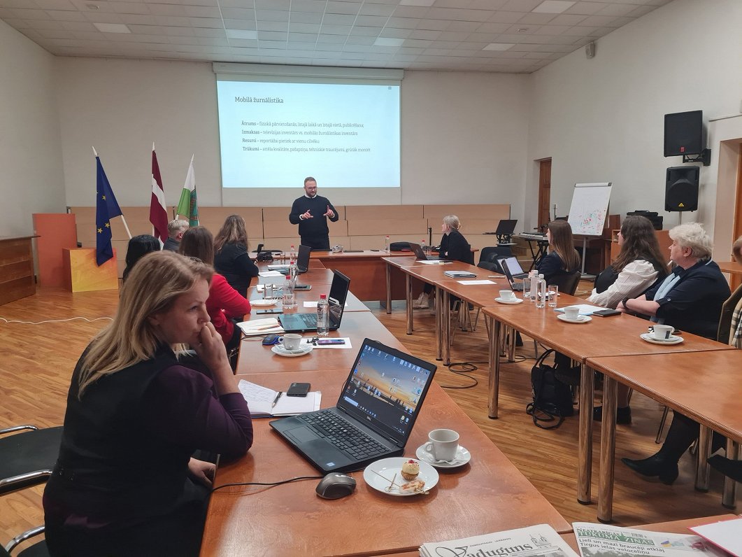 Konference reģionālo mediju pārstāvjiem.