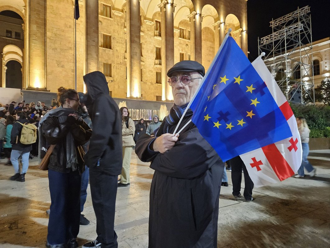 Protesti Gruzijas galvaspilsētā Tbilisi pēc parlamenta vēlēšanām, 2024.