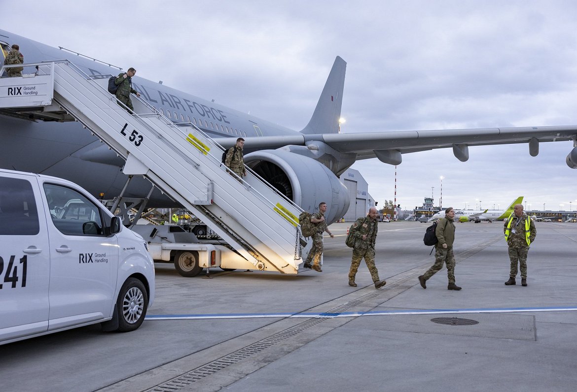 British troops arriving in Latvia