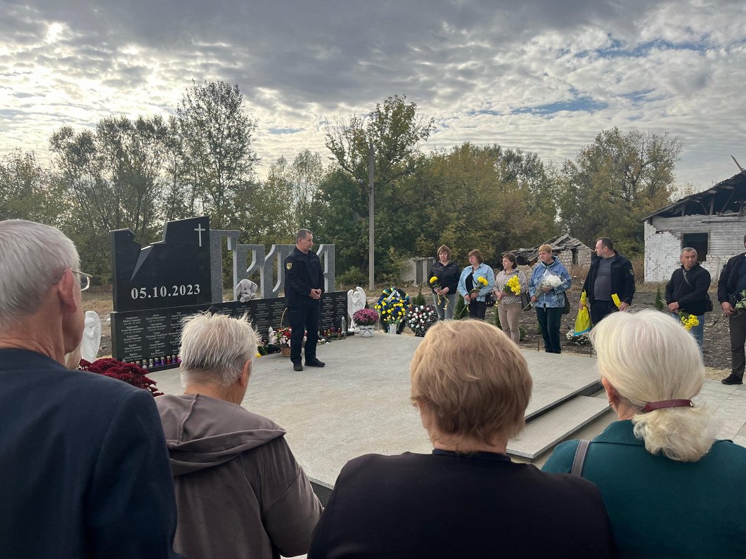 Поминают 59 убитых ракетой. Украина, Гроза, Харьковская область. 05.10.2024