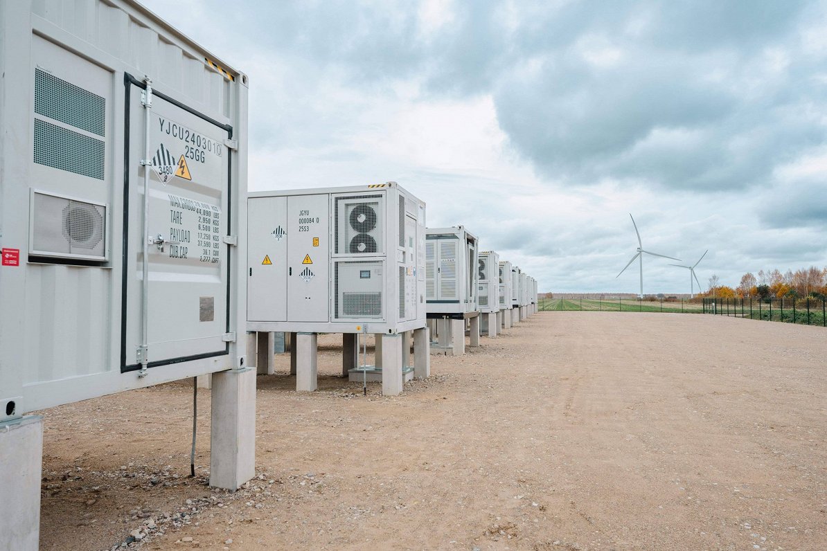 Lielākā elektroenerģiju uzkrājošo bateriju sistēmu Latvijā.