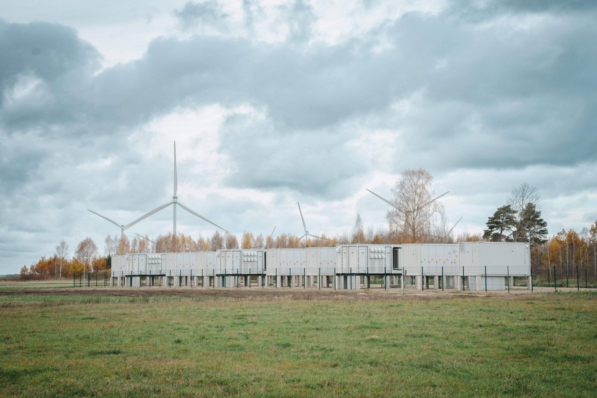 Lielākā elektroenerģiju uzkrājošo bateriju sistēmu Latvijā.