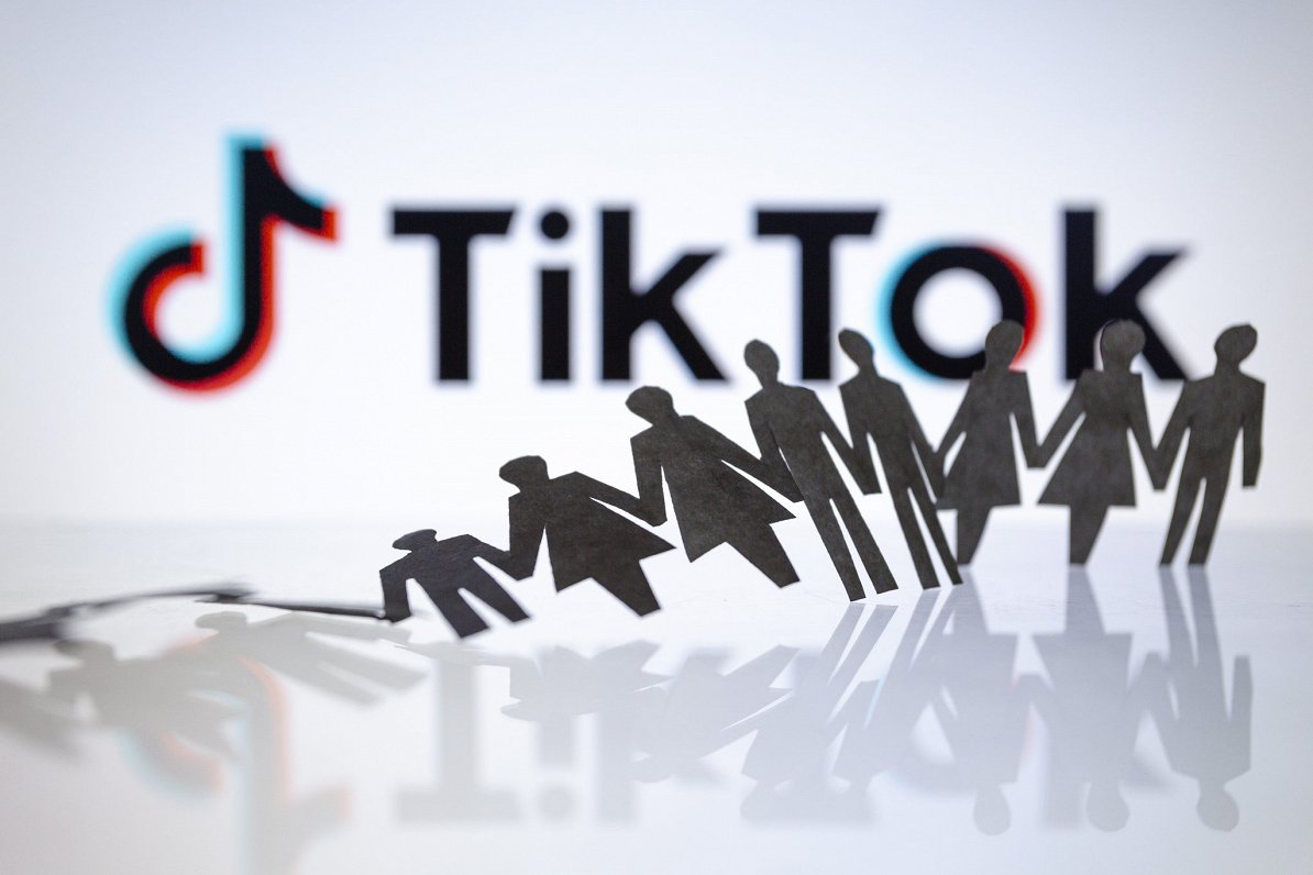 Lietotnes &quot;TikTok&quot; logotips